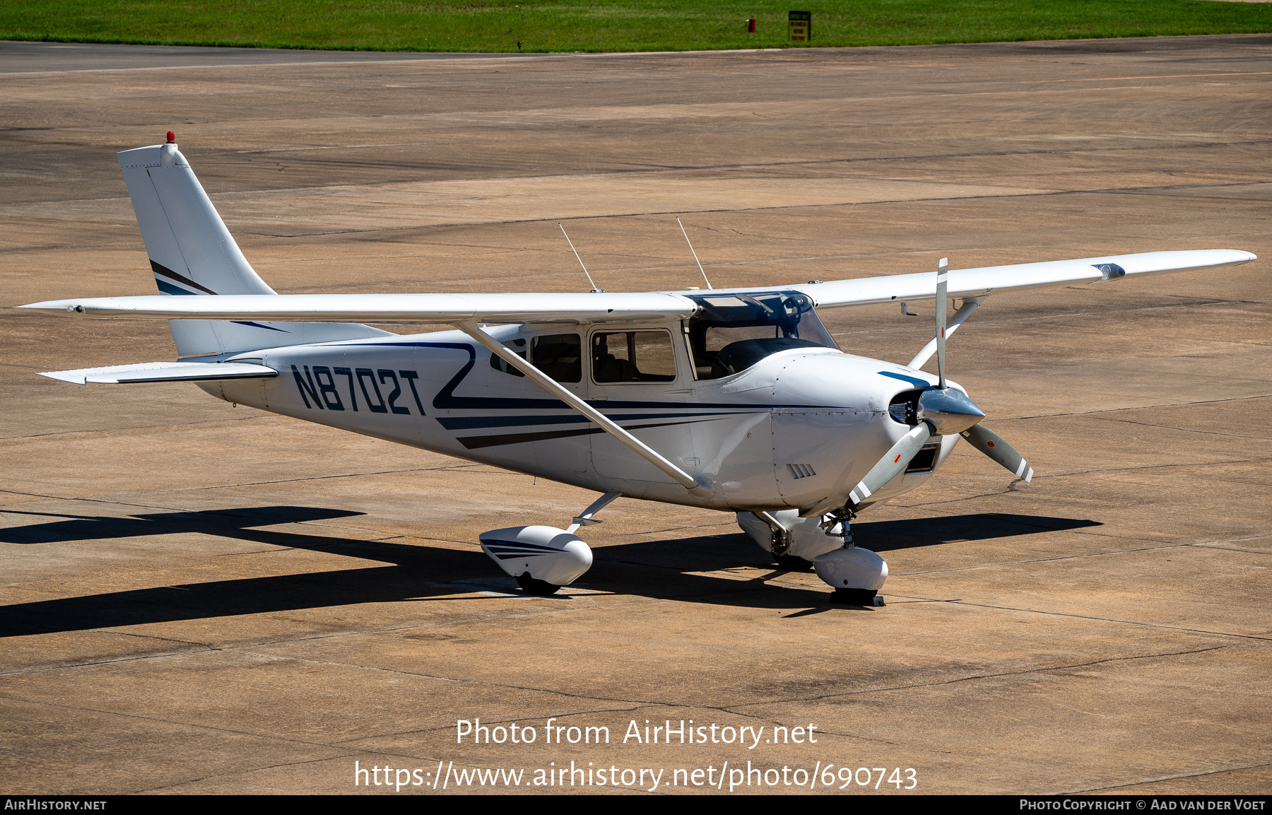 Aircraft Photo of N8702T | Cessna 182C | AirHistory.net #690743