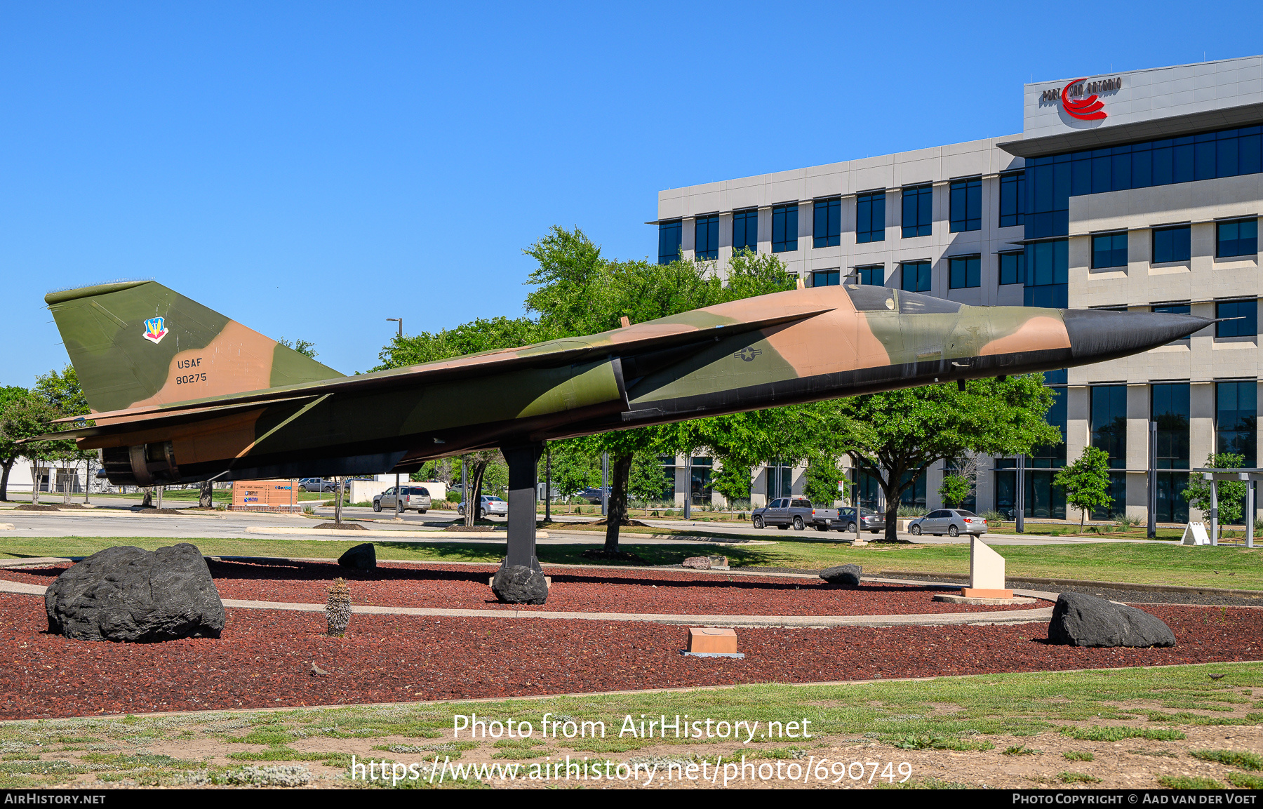 Aircraft Photo of 68-0275 / 80275 | General Dynamics F-111G Aardvark ...