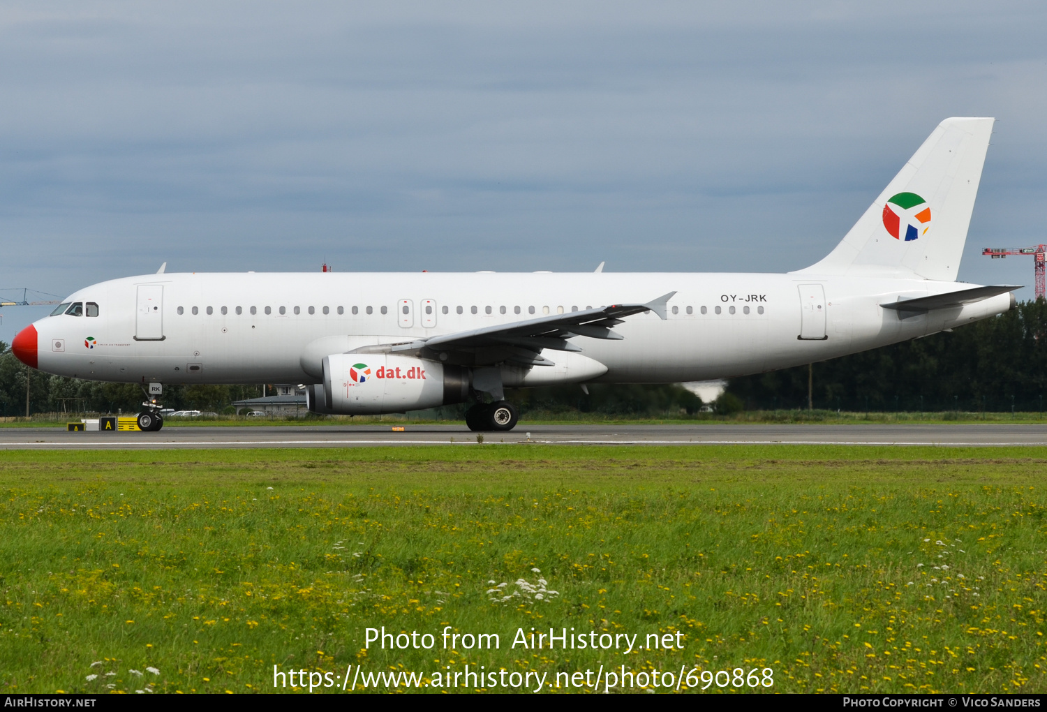 Aircraft Photo of OY-JRK | Airbus A320-231 | Danish Air Transport - DAT | AirHistory.net #690868