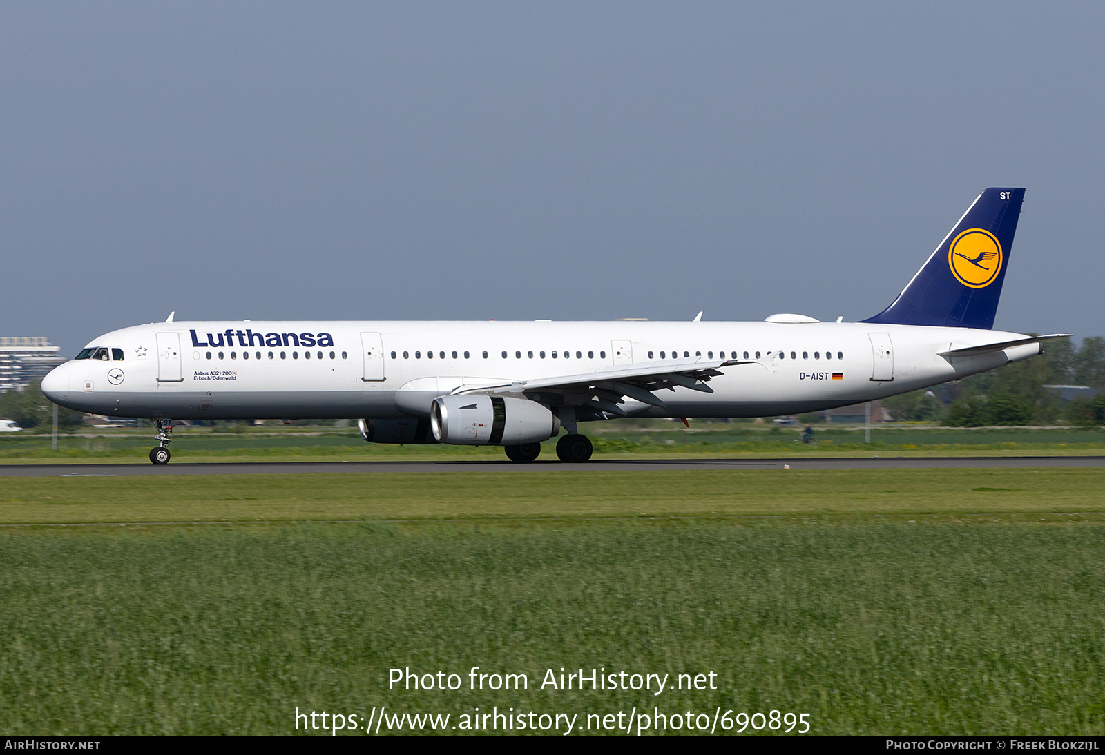 Aircraft Photo of D-AIST | Airbus A321-231 | Lufthansa | AirHistory.net #690895