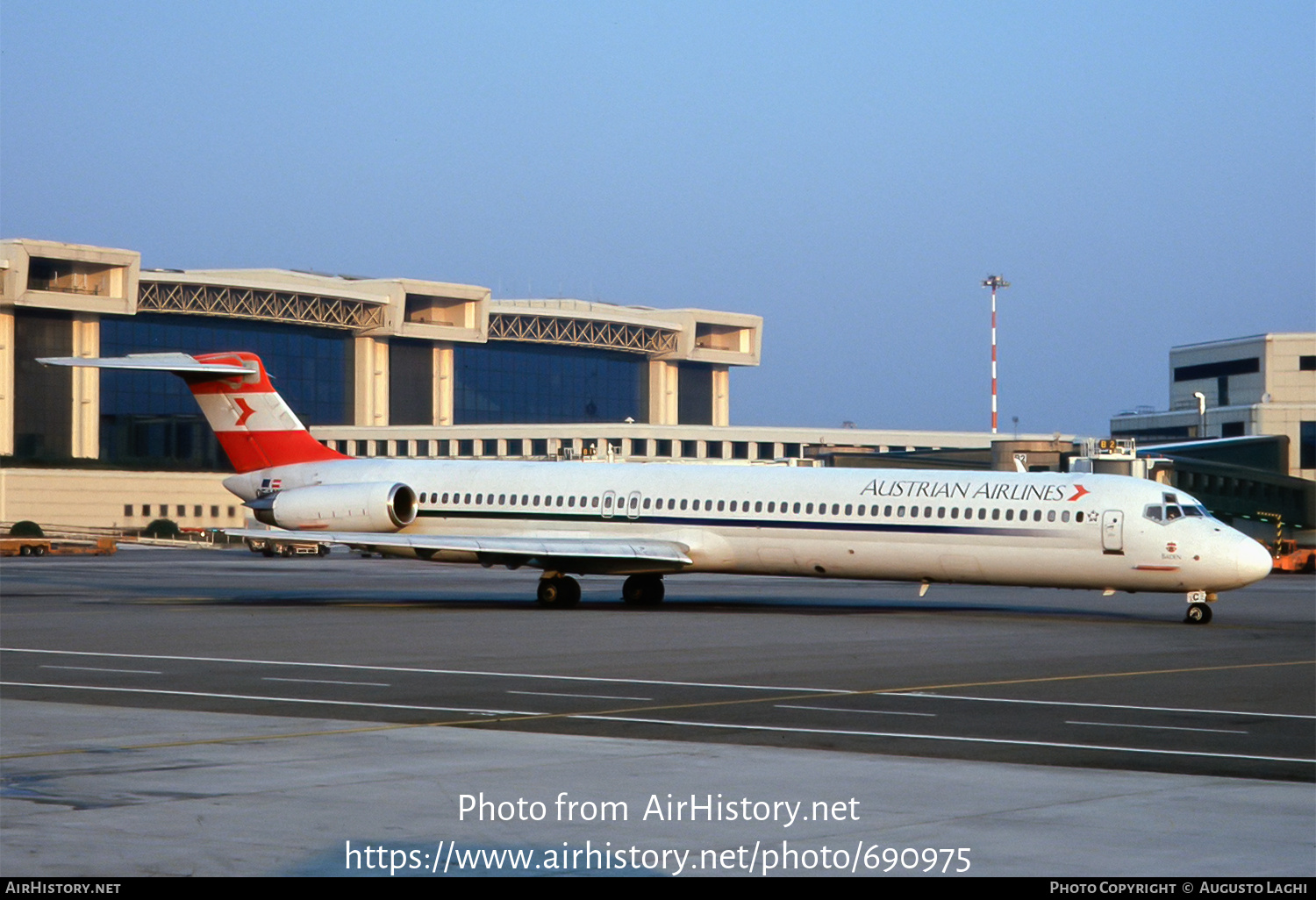 Aircraft Photo of OE-LMC | McDonnell Douglas MD-81 (DC-9-81) | Austrian Airlines | AirHistory.net #690975