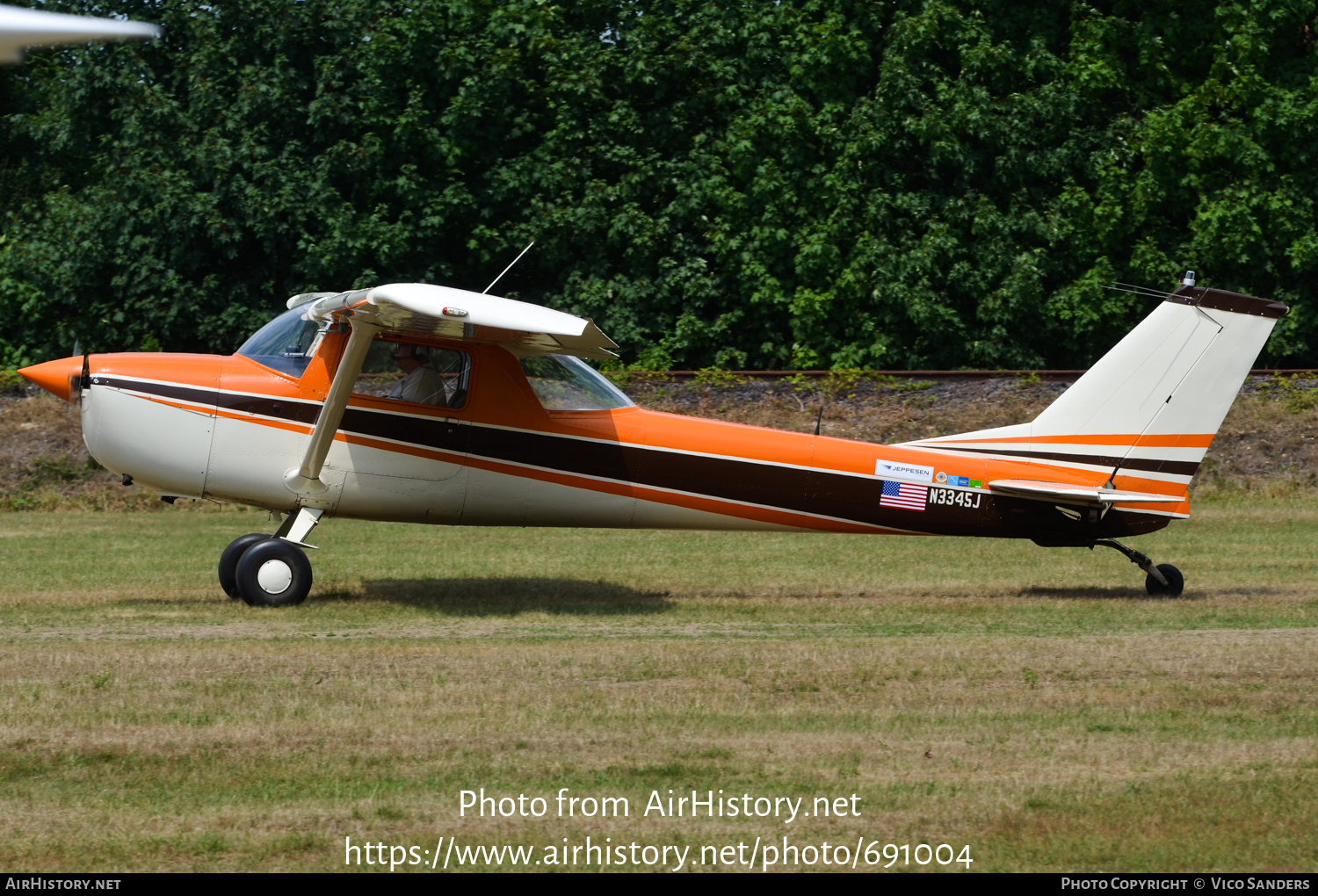 Aircraft Photo of N3345J | Cessna 150G | AirHistory.net #691004