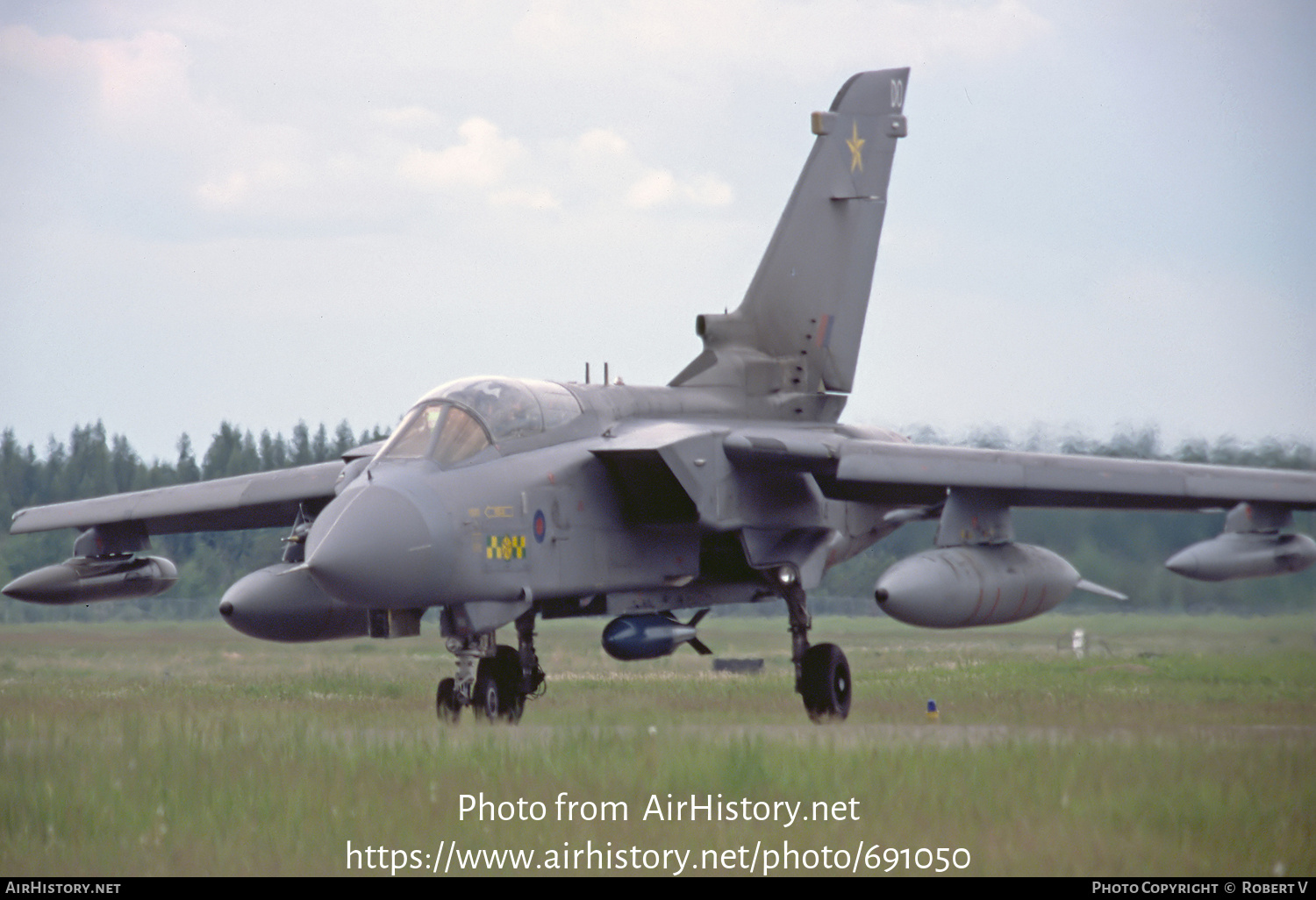 Aircraft Photo of ZA614 | Panavia Tornado GR4 | UK - Air Force | AirHistory.net #691050