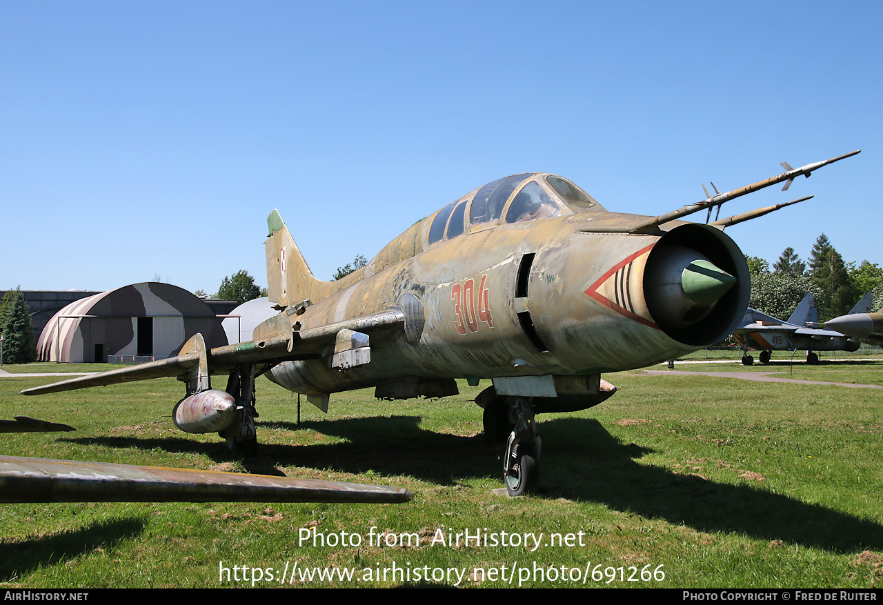 Aircraft Photo of 304 | Sukhoi Su-22UM3K | Poland - Air Force | AirHistory.net #691266