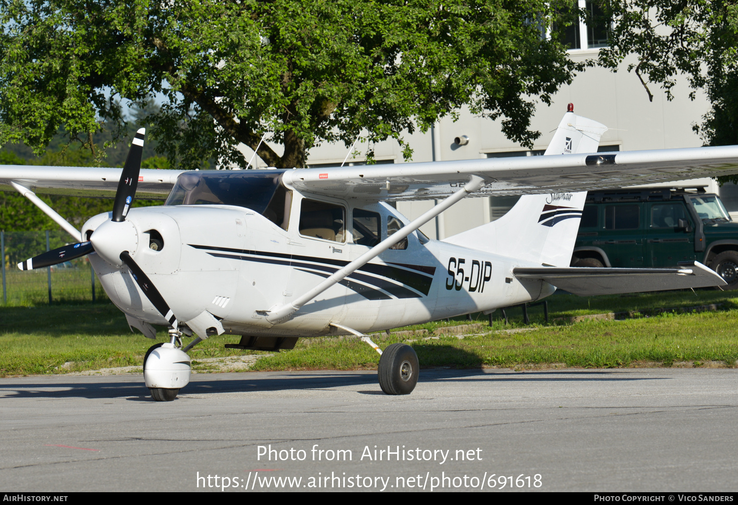 Aircraft Photo of S5-DIP | Cessna 206H Stationair | AirHistory.net #691618