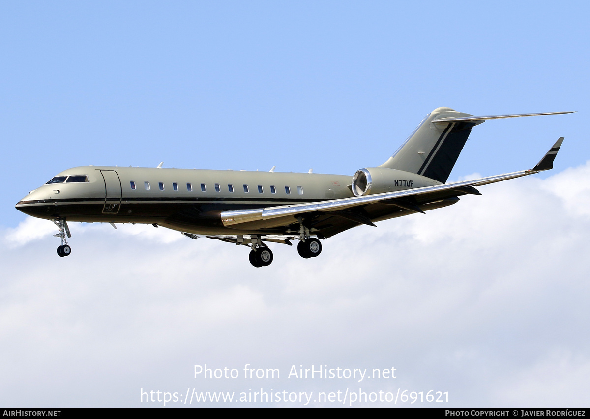 Aircraft Photo of N77UF | Bombardier Global Express (BD-700-1A10) | AirHistory.net #691621