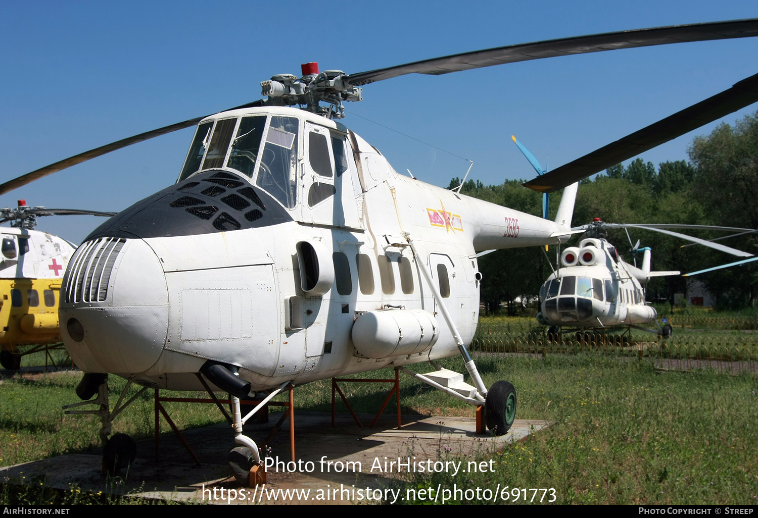 Aircraft Photo of 3685 | Harbin Z5 | China - Air Force | AirHistory.net #691773