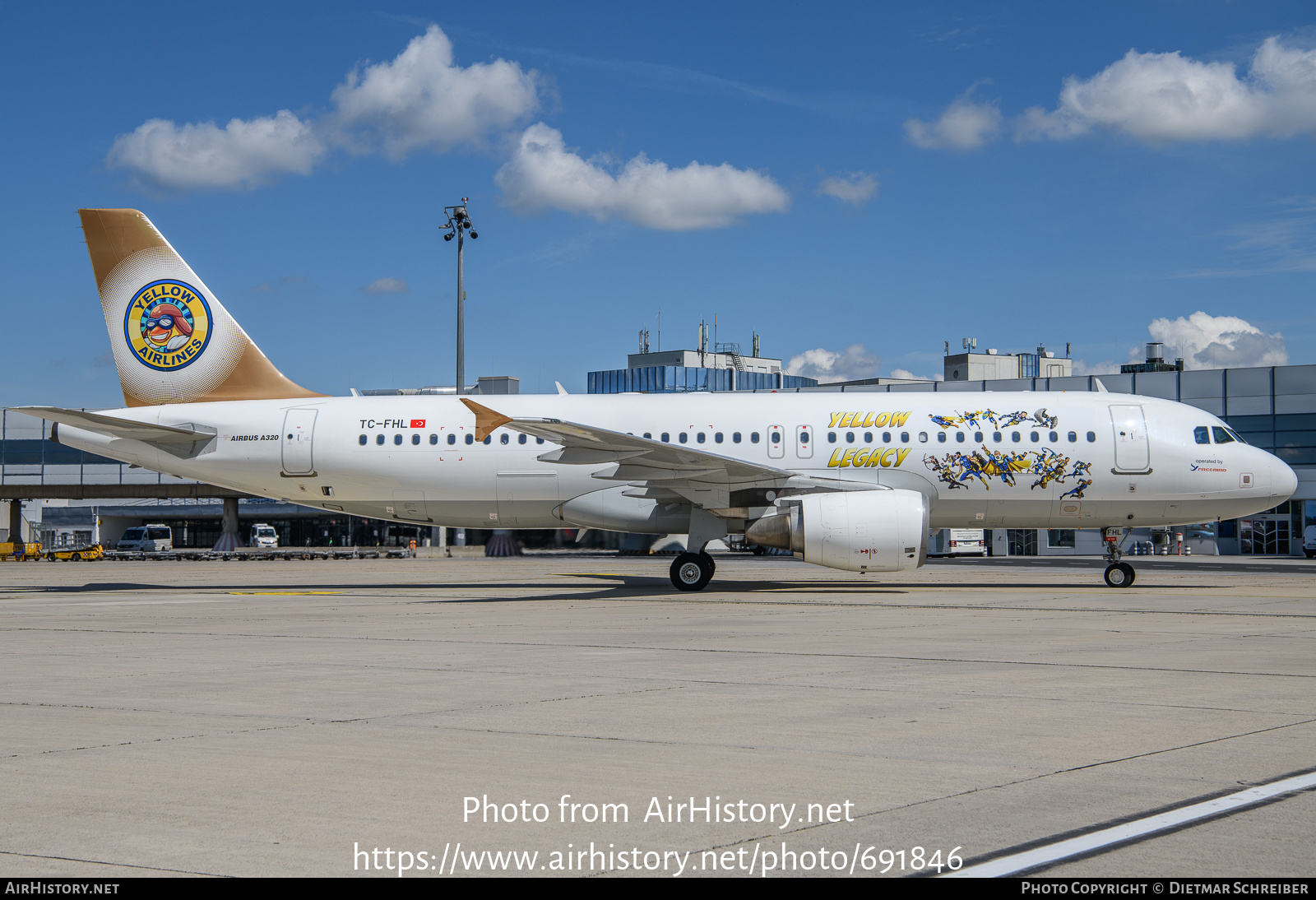 Aircraft Photo of TC-FHL | Airbus A320-214 | Freebird Airlines | AirHistory.net #691846