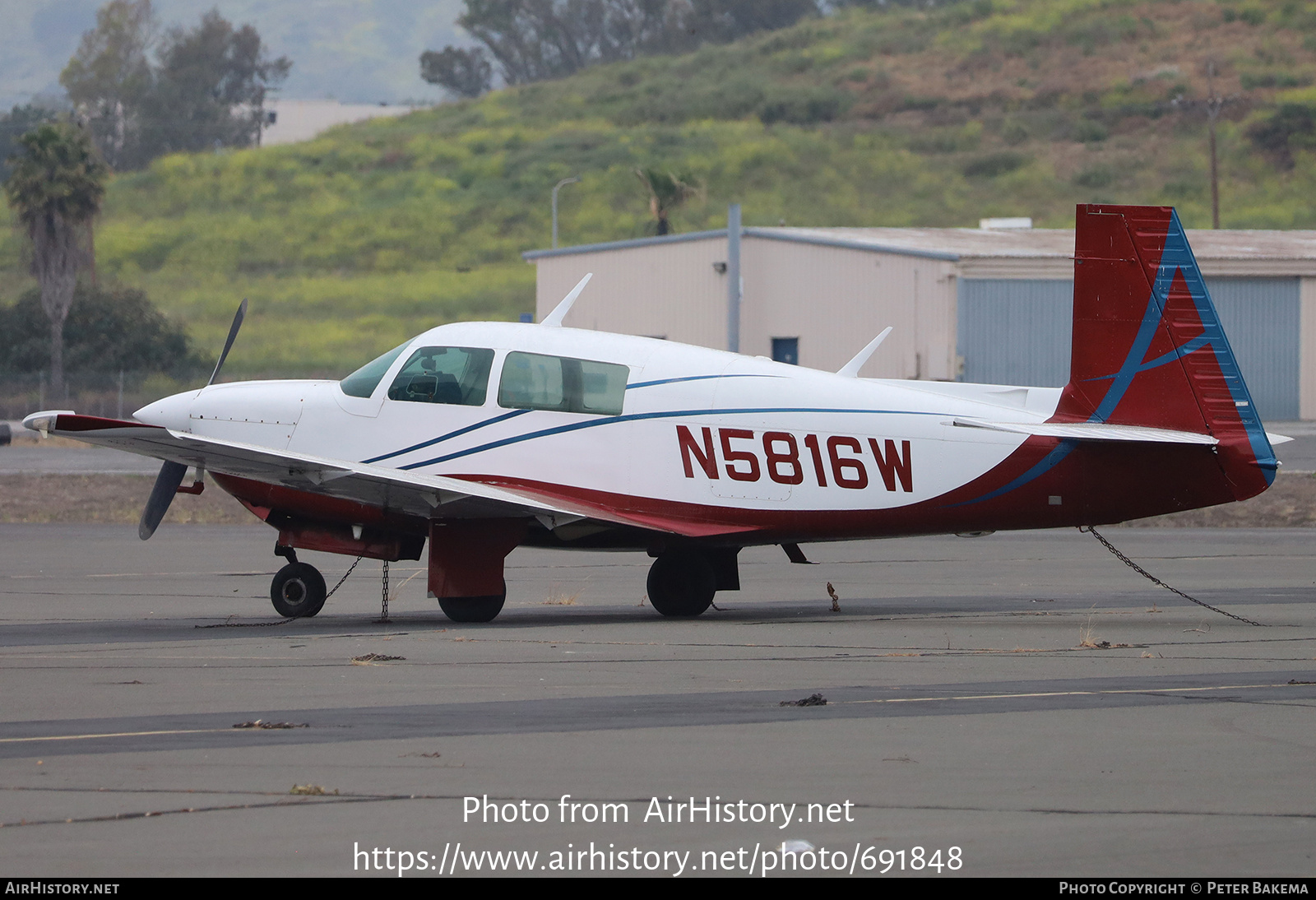 Aircraft Photo of N5816W | Mooney M-20J | AirHistory.net #691848