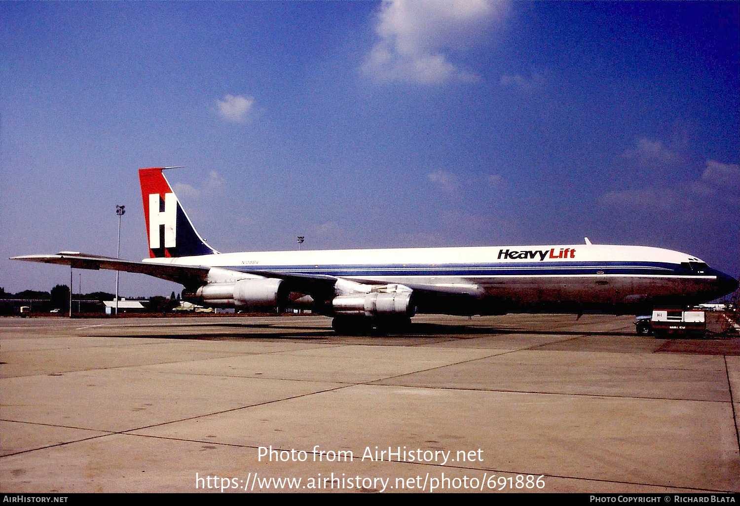 Aircraft Photo of N108BV | Boeing 707-323C | HeavyLift Cargo Airlines | AirHistory.net #691886