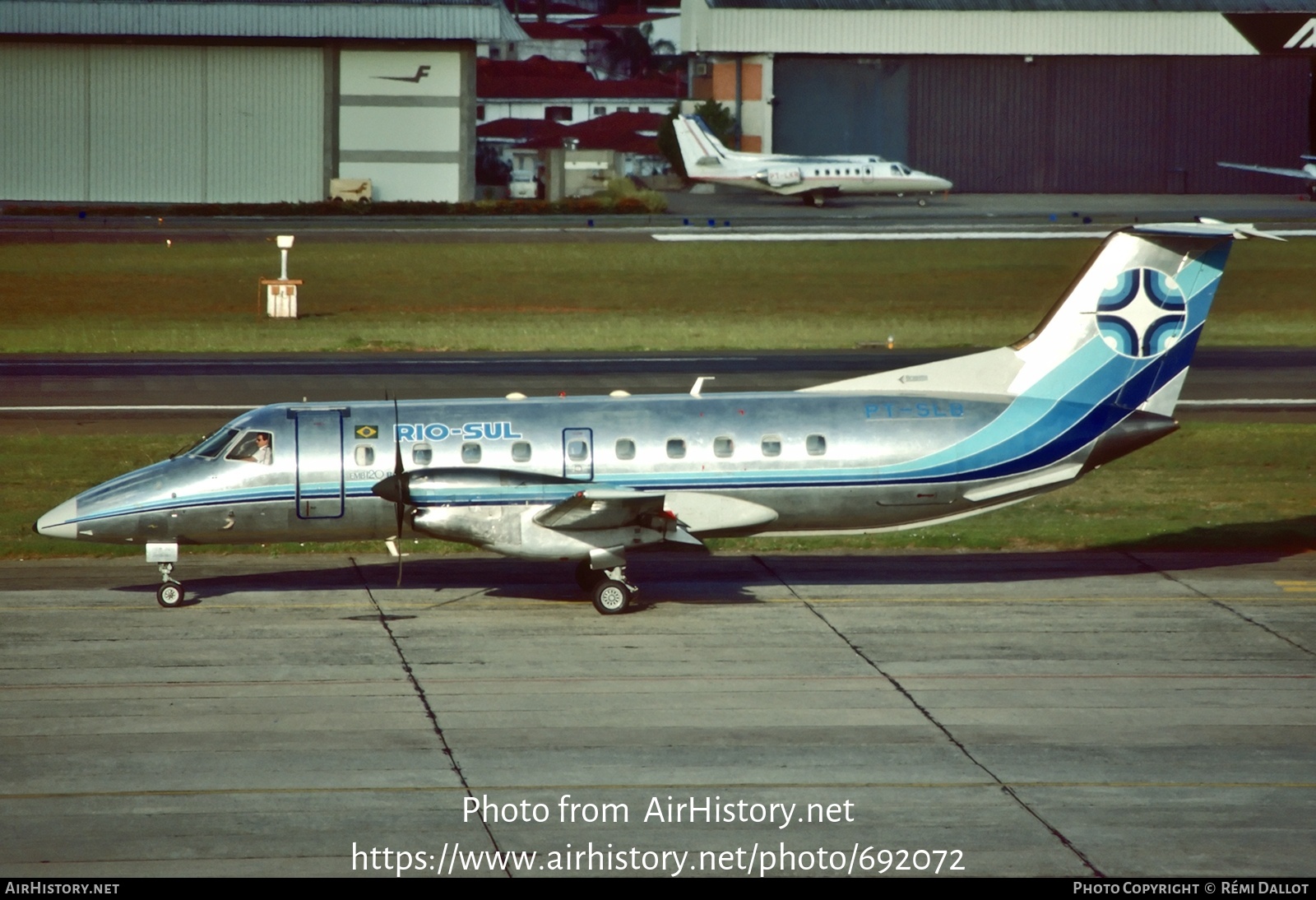 Aircraft Photo of PT-SLB | Embraer EMB-120RT Brasilia | Rio-Sul | AirHistory.net #692072