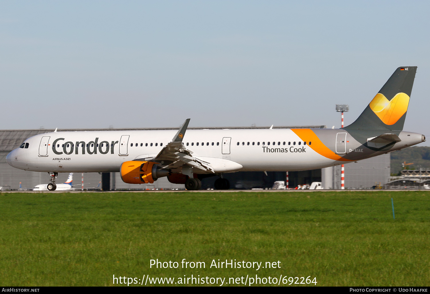 Aircraft Photo of D-AIAE | Airbus A321-211 | Condor Flugdienst | AirHistory.net #692264