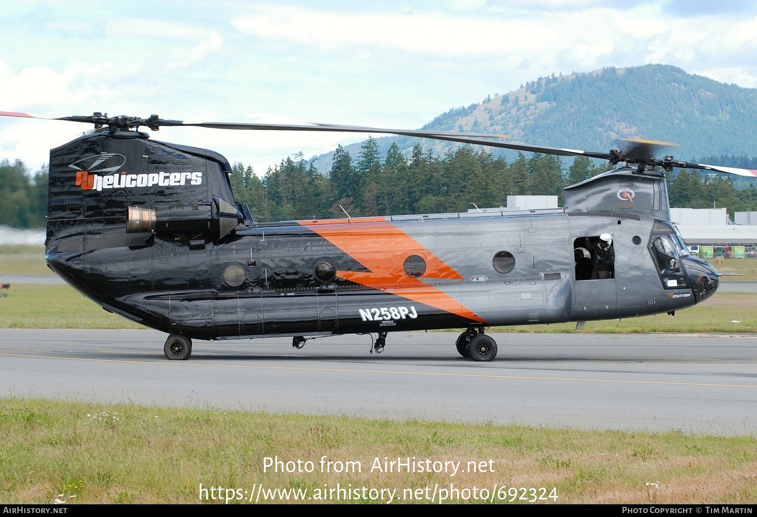 Aircraft Photo of N258PJ | Boeing CH-47D Chinook (414) | PJ Helicopters | AirHistory.net #692324