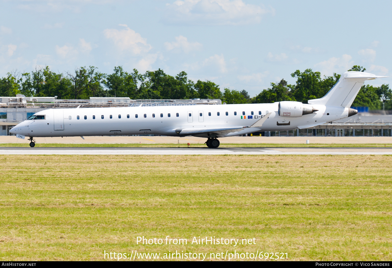 Aircraft Photo of EI-FPG | Bombardier CRJ-900LR (CL-600-2D24) | CityJet | AirHistory.net #692521