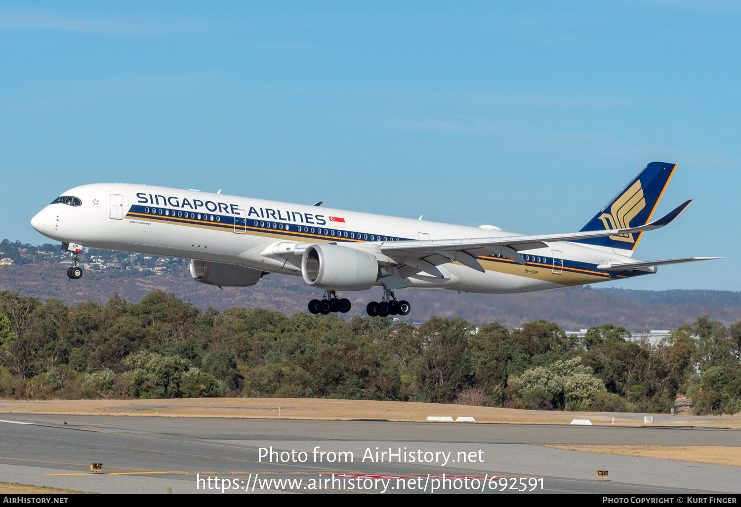 Aircraft Photo of 9V-SHP | Airbus A350-941 | Singapore Airlines | AirHistory.net #692591