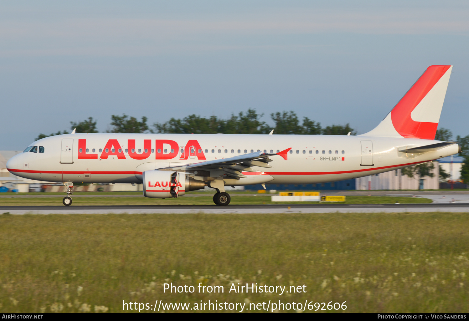 Aircraft Photo of 9H-LMP | Airbus A320-214 | Lauda | AirHistory.net #692606