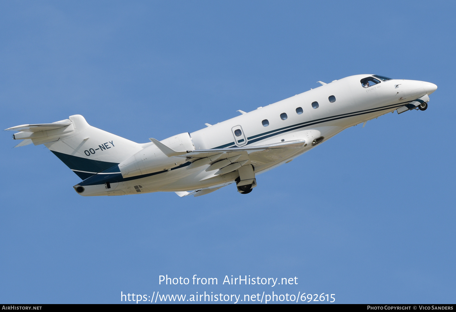 Aircraft Photo of OO-NEY | Embraer EMB-545 Legacy 450 | AirHistory.net #692615