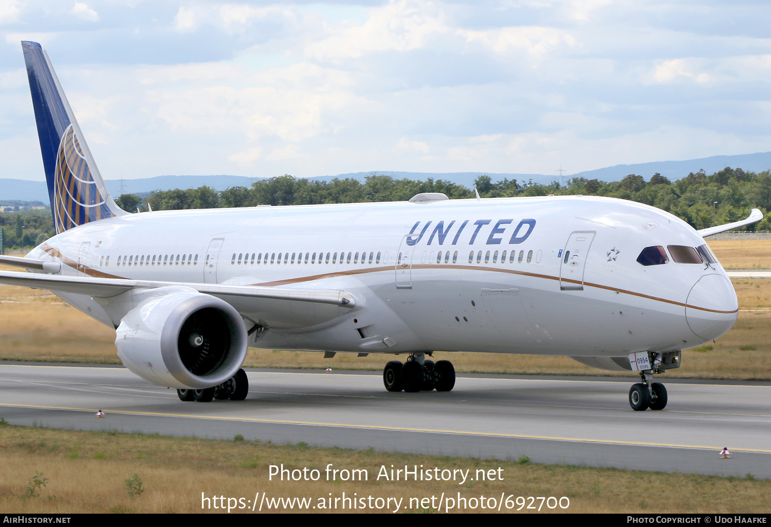 Aircraft Photo of N13954 | Boeing 787-9 Dreamliner | United Airlines | AirHistory.net #692700