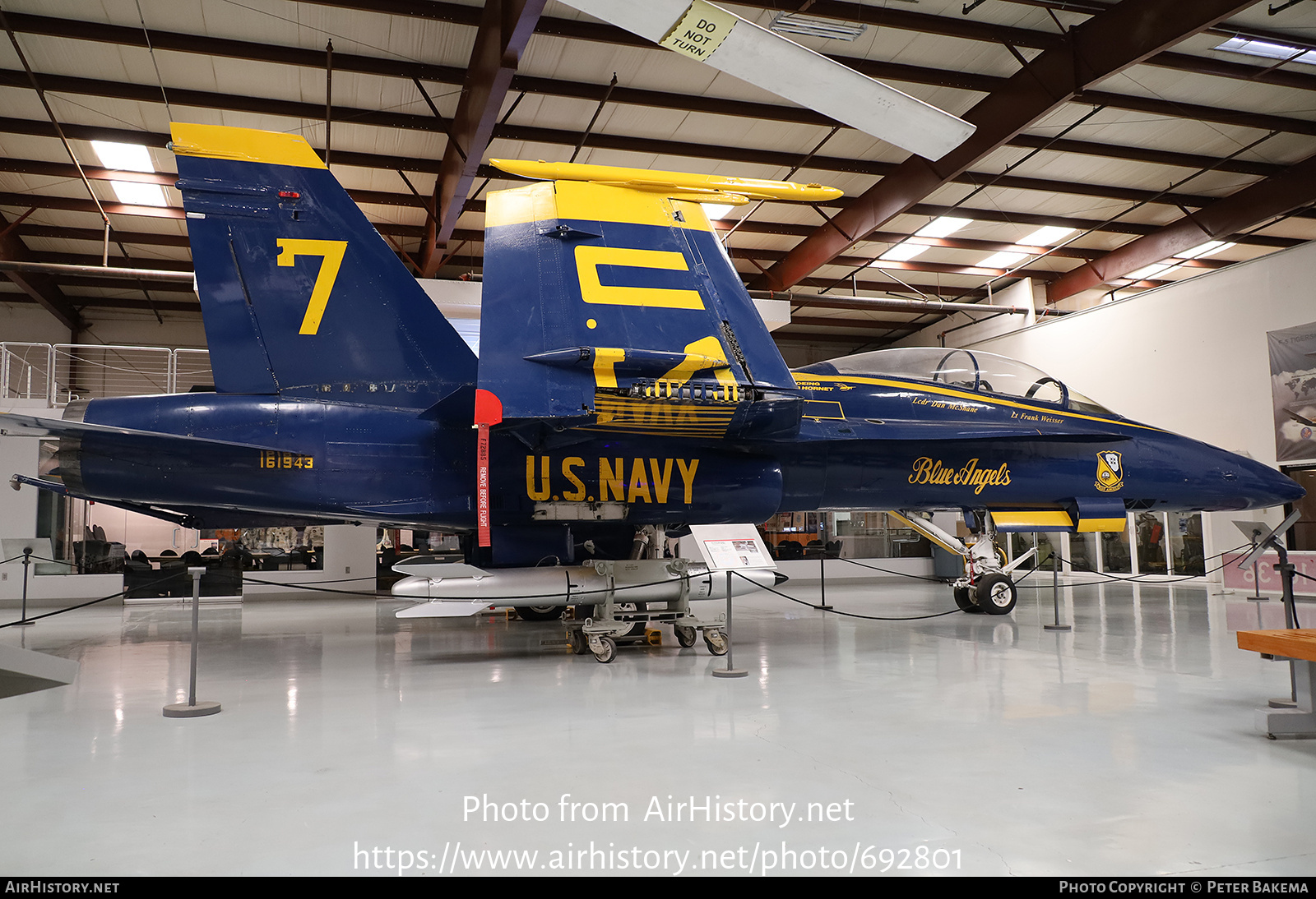 Aircraft Photo of 161943 | McDonnell Douglas F/A-18B Hornet | USA - Navy | AirHistory.net #692801