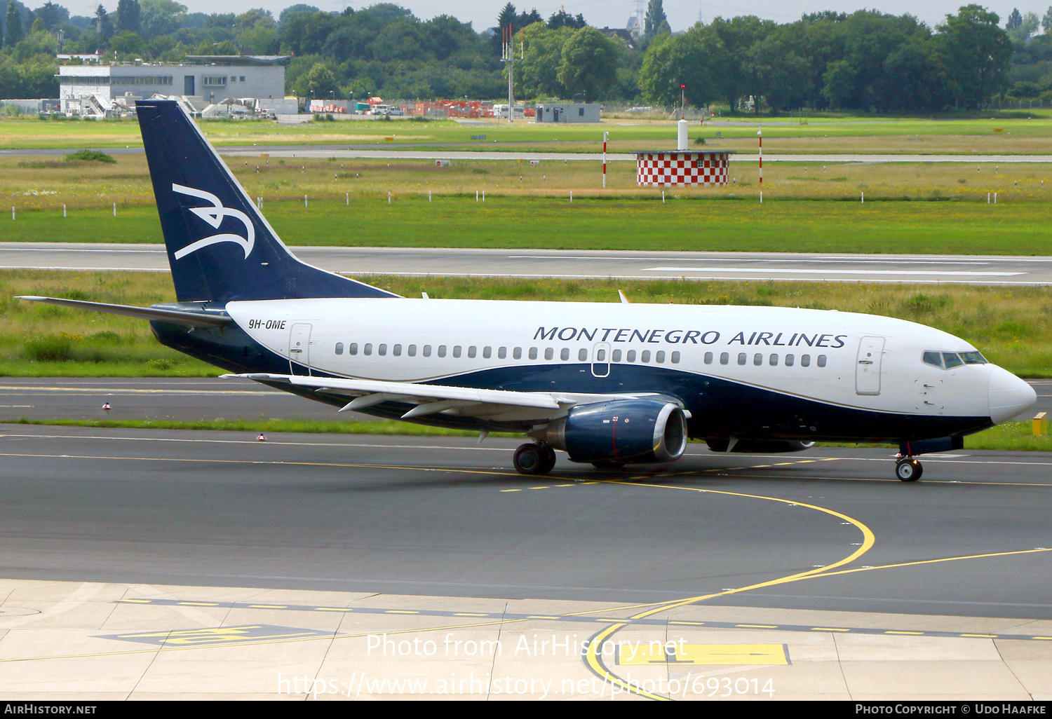 Aircraft Photo of 9H-OME | Boeing 737-505 | Montenegro Airlines | AirHistory.net #693014