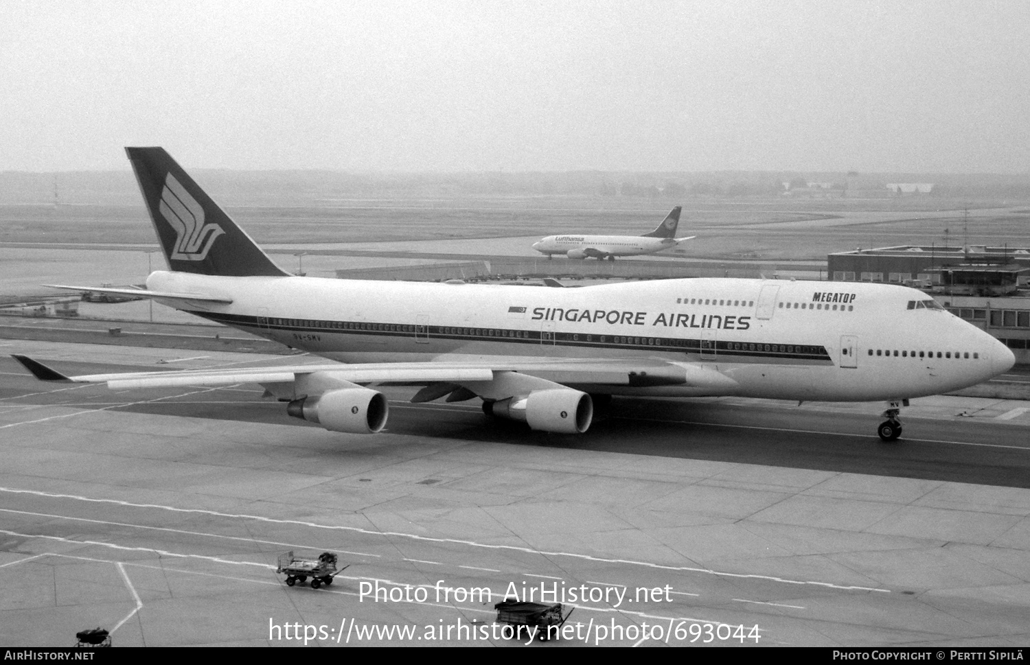 Aircraft Photo of 9V-SMV | Boeing 747-412 | Singapore Airlines | AirHistory.net #693044