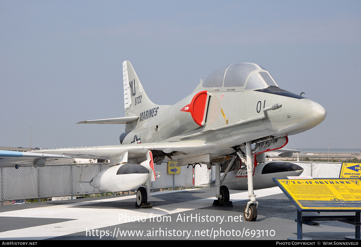 Aircraft Photo of 158722 / 8722 | McDonnell Douglas TA-4J Skyhawk | USA - Marines | AirHistory.net #693110