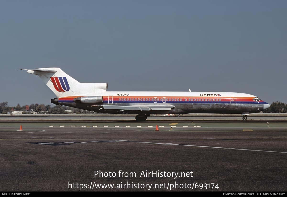 Aircraft Photo of N7634U | Boeing 727-222 | United Airlines | AirHistory.net #693174