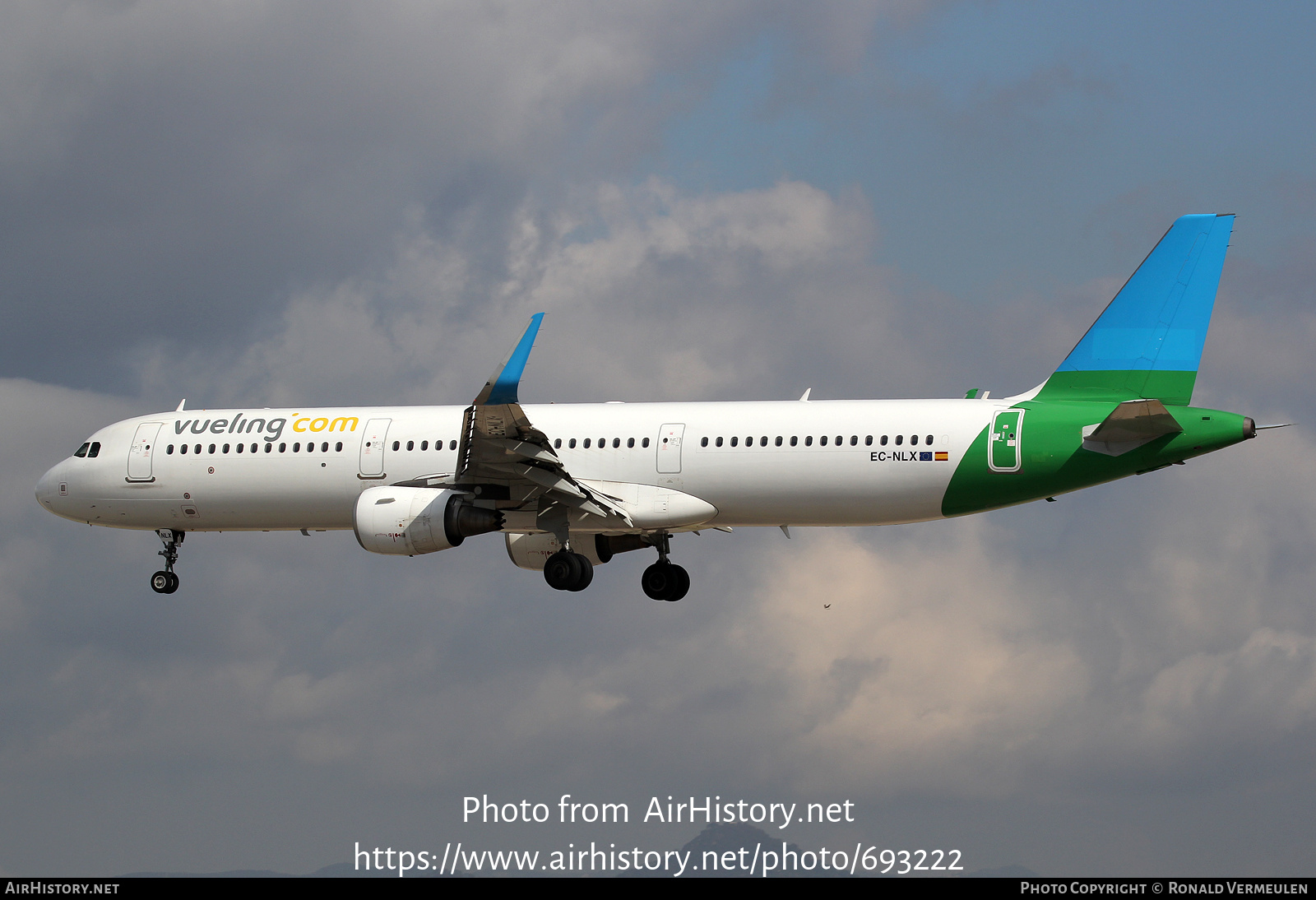 Aircraft Photo of EC-NLX | Airbus A321-211 | Vueling Airlines | AirHistory.net #693222