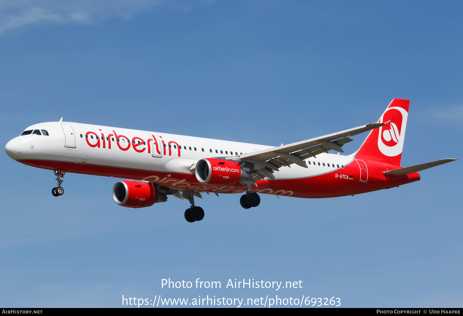 Aircraft Photo of D-ATCA | Airbus A321-211 | Air Berlin | AirHistory.net #693263