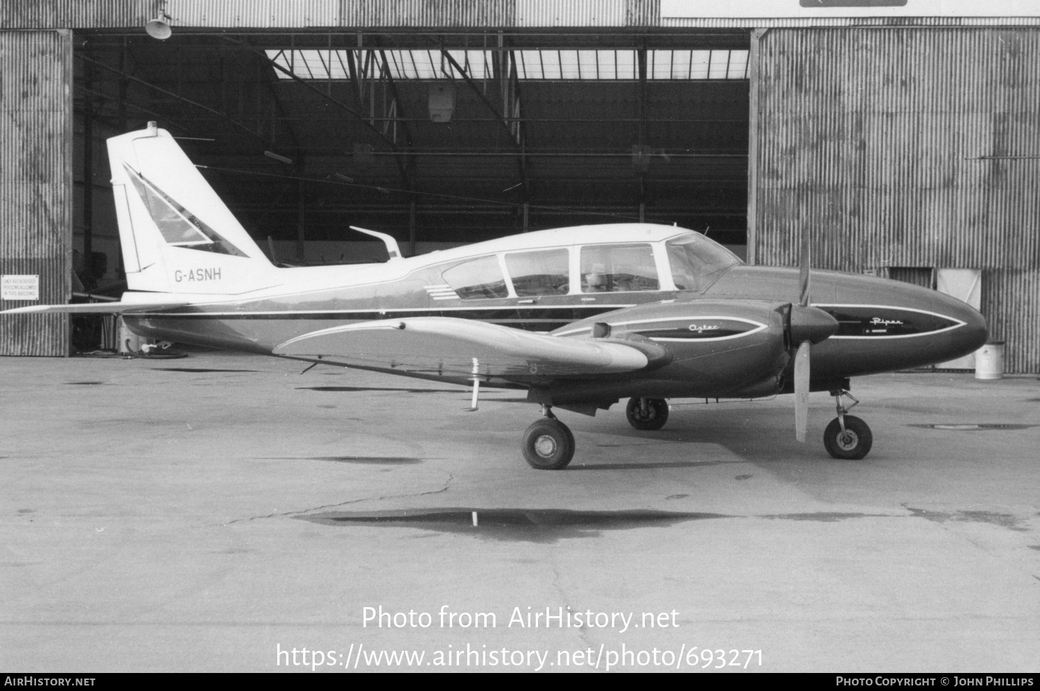 Aircraft Photo of G-ASNH | Piper PA-23-250 Aztec B | AirHistory.net #693271