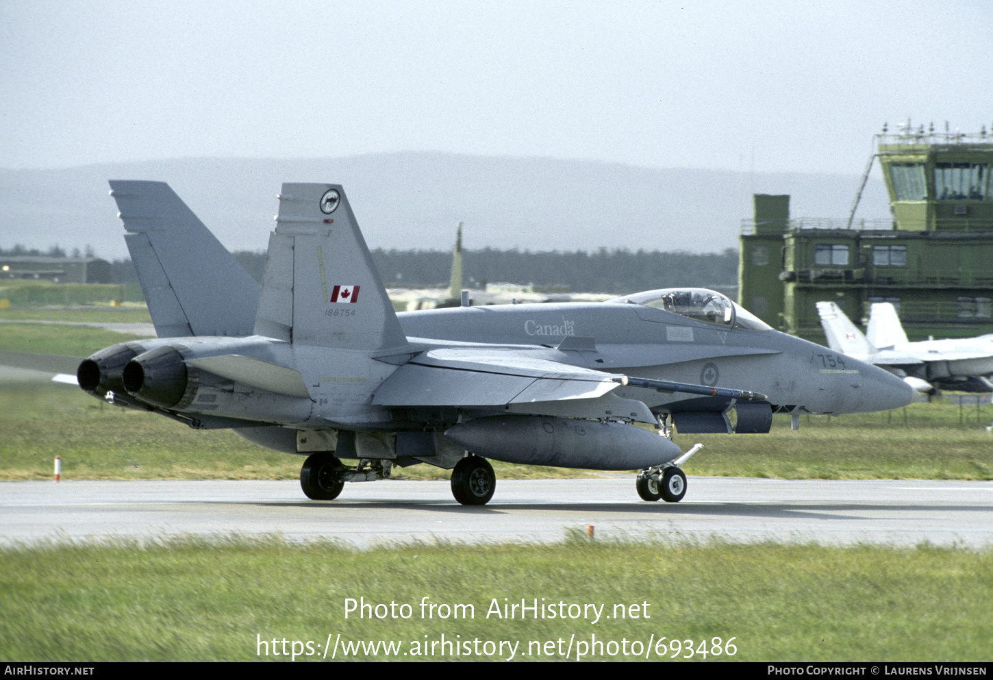 Aircraft Photo of 188754 | McDonnell Douglas CF-188 Hornet | Canada - Air Force | AirHistory.net #693486