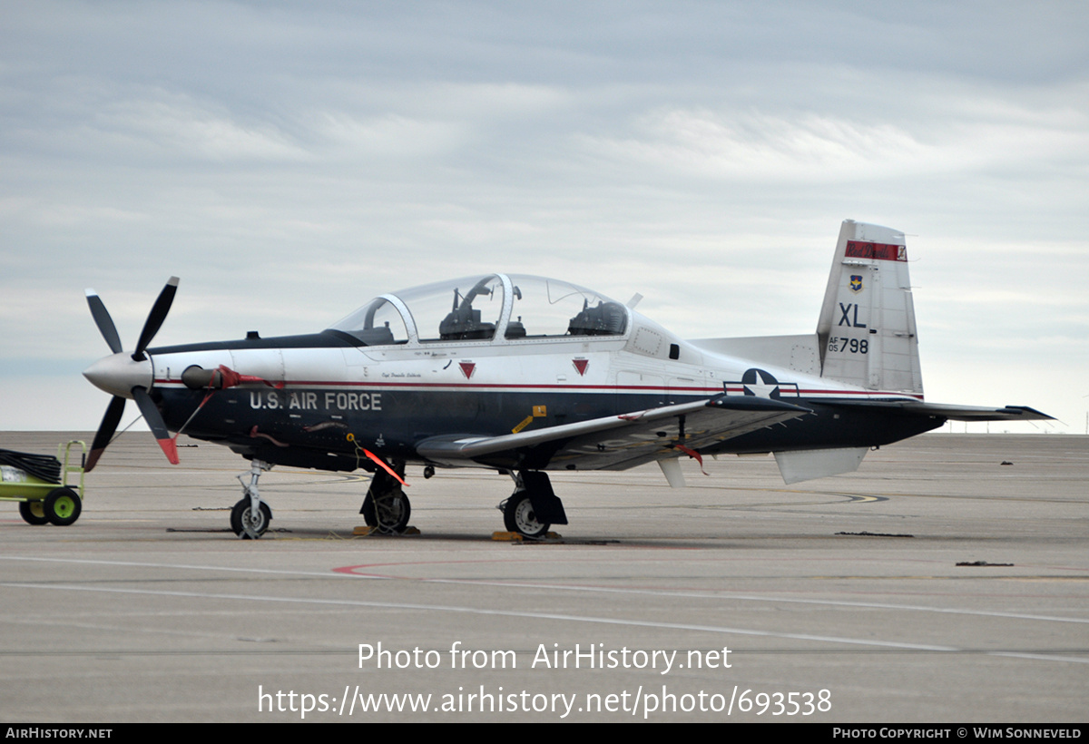 Aircraft Photo of 05-3798 / AF05-798 | Raytheon T-6A Texan II | USA - Air Force | AirHistory.net #693538