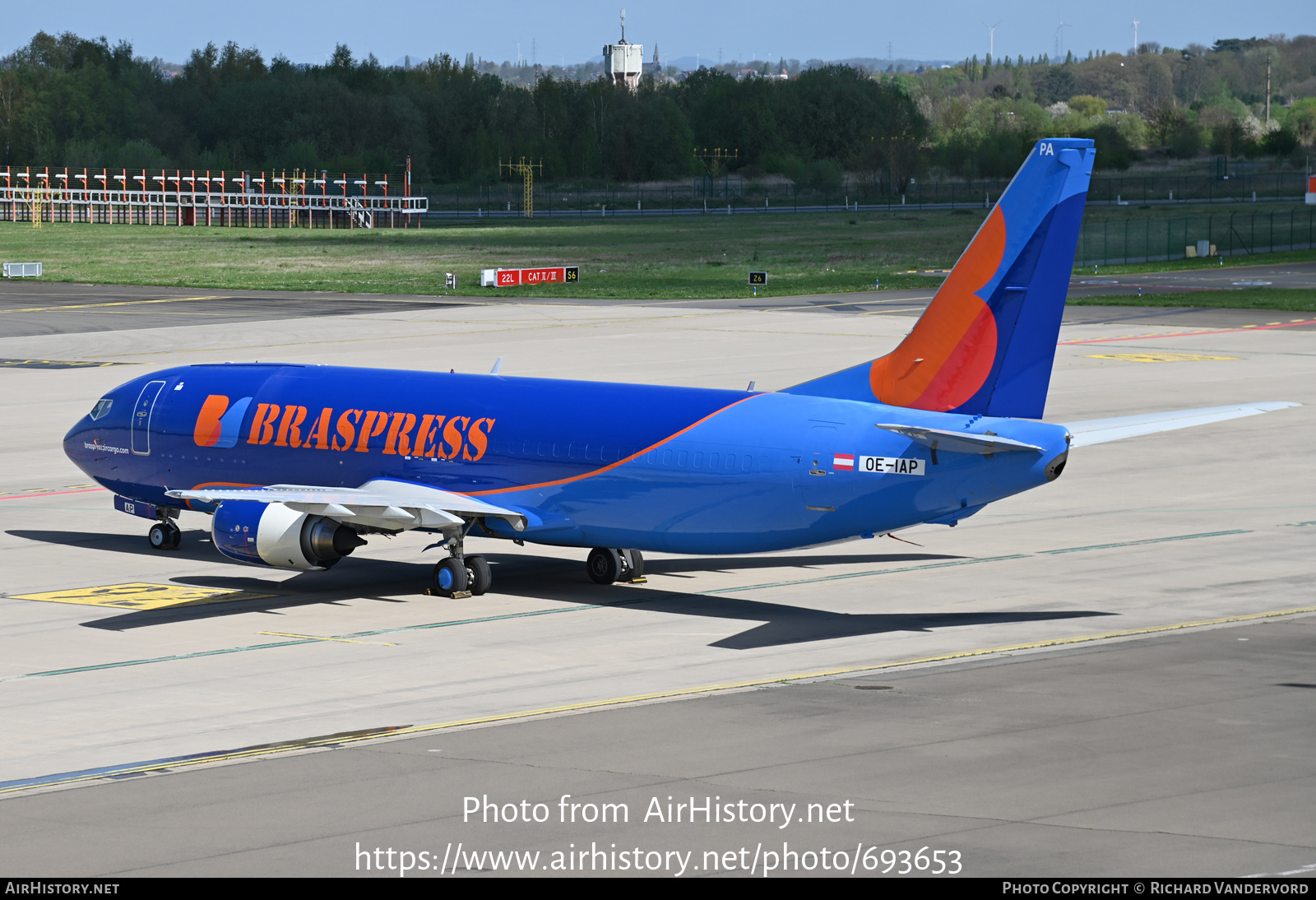 Aircraft Photo of OE-IAP | Boeing 737-4M0(BDSF) | Braspress Air Cargo | AirHistory.net #693653