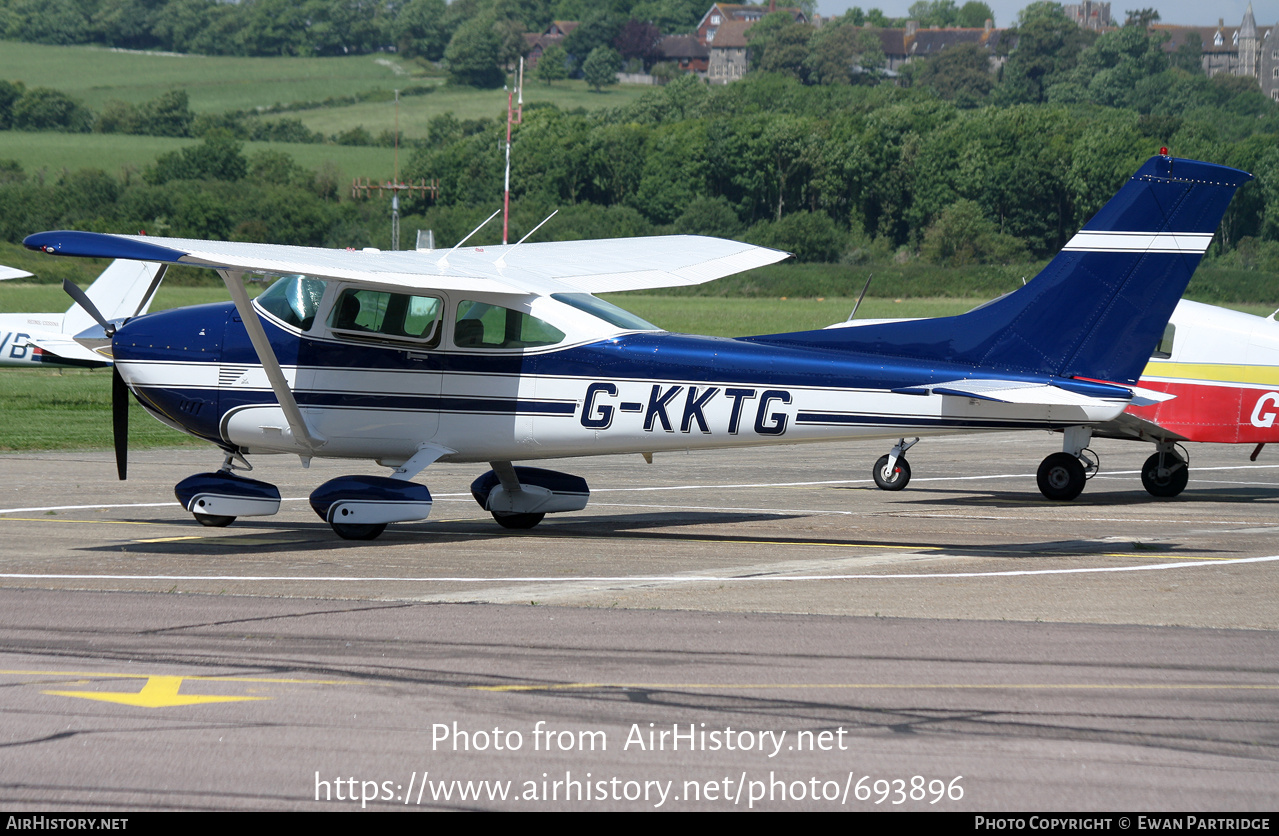 Aircraft Photo of G-KKTG | Cessna 182R Skylane | AirHistory.net #693896