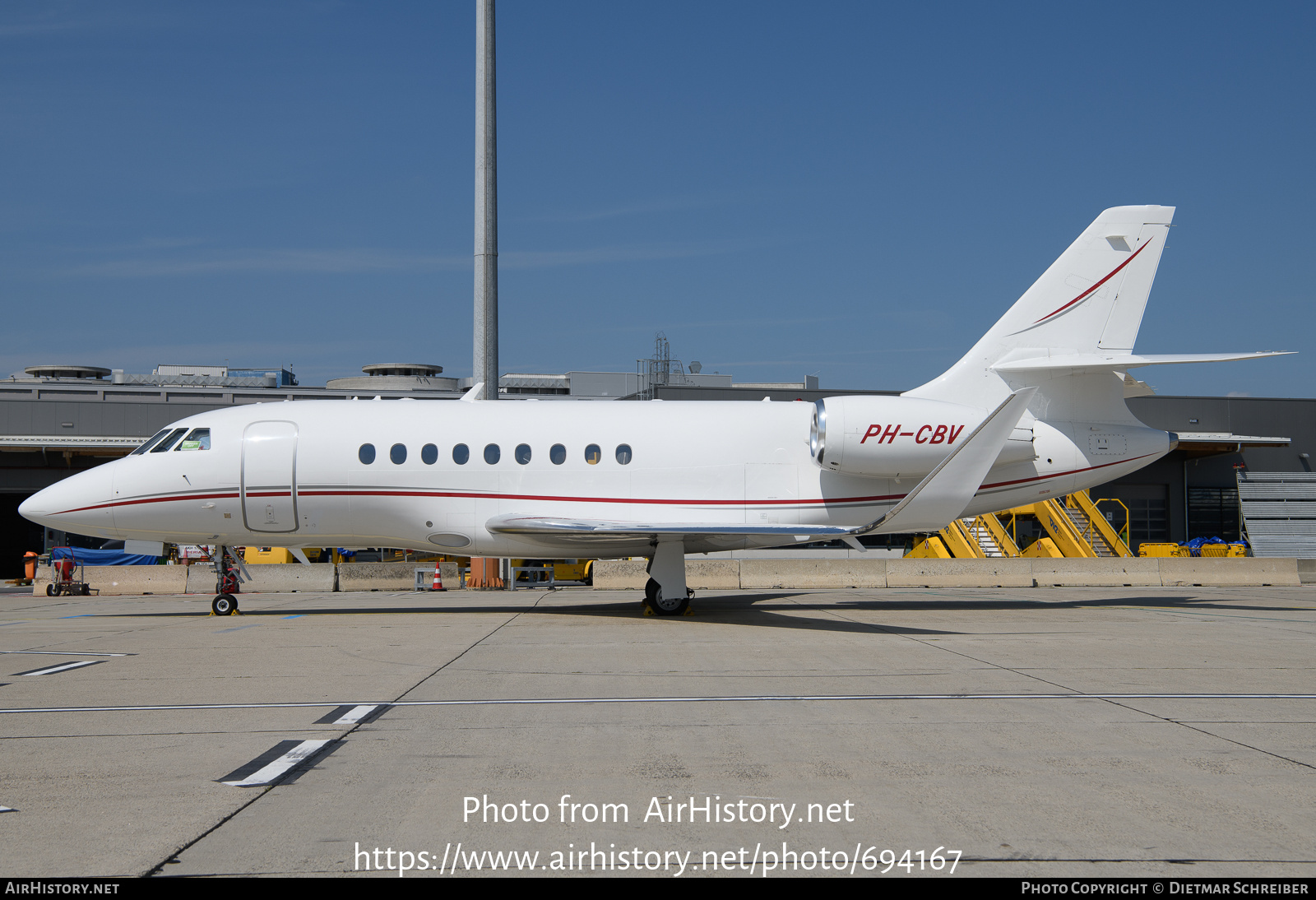 Aircraft Photo of PH-CBV | Dassault Falcon 2000LX | Cartier | AirHistory.net #694167