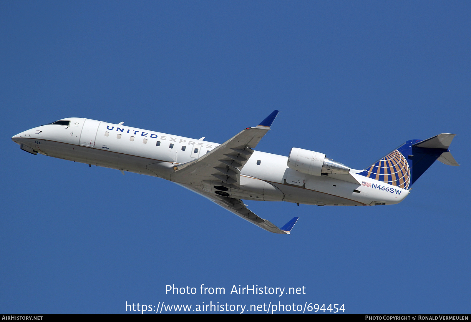 Aircraft Photo of N466SW | Bombardier CRJ-200ER (CL-600-2B19) | United Express | AirHistory.net #694454