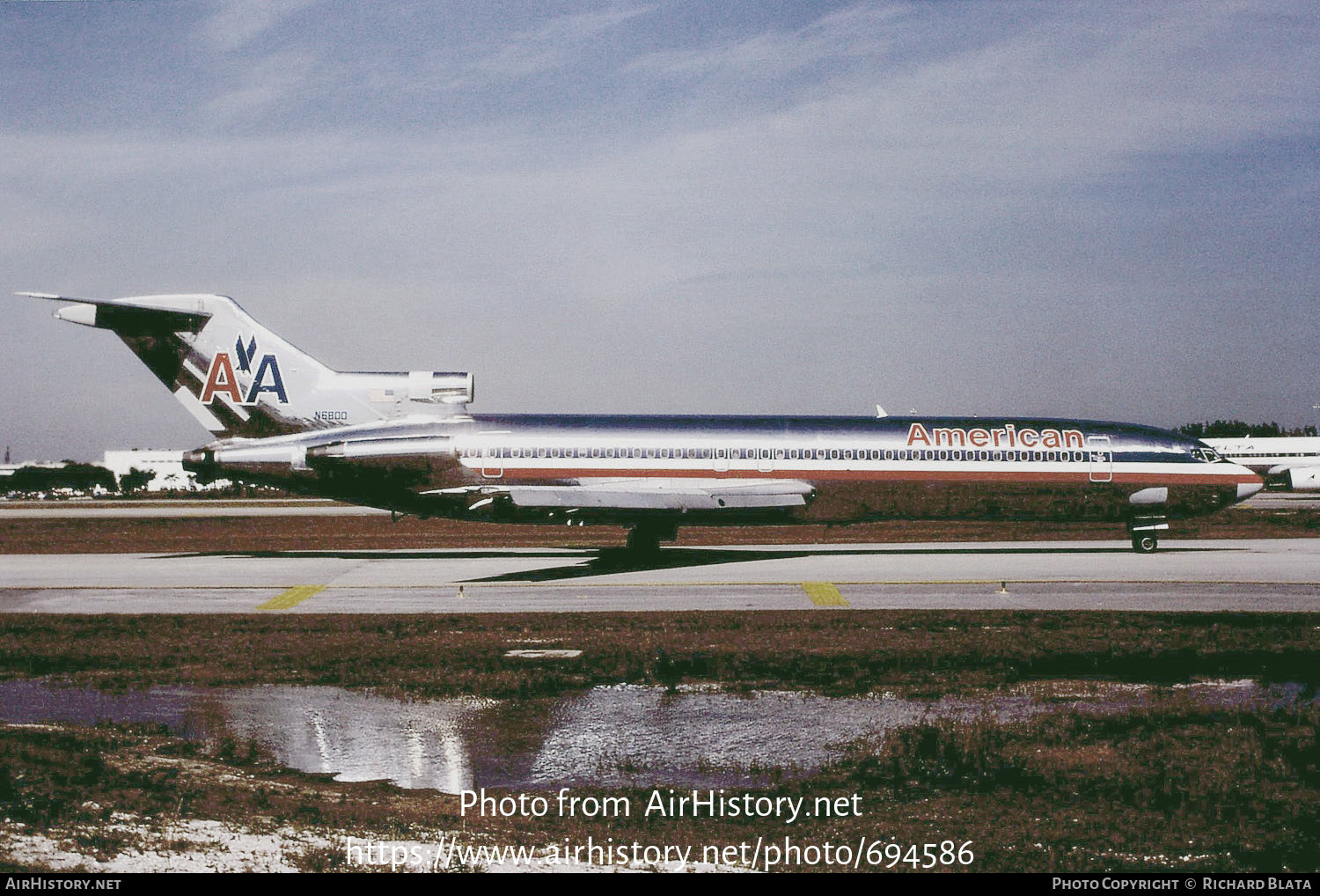 Aircraft Photo of N6800 | Boeing 727-223 | American Airlines | AirHistory.net #694586