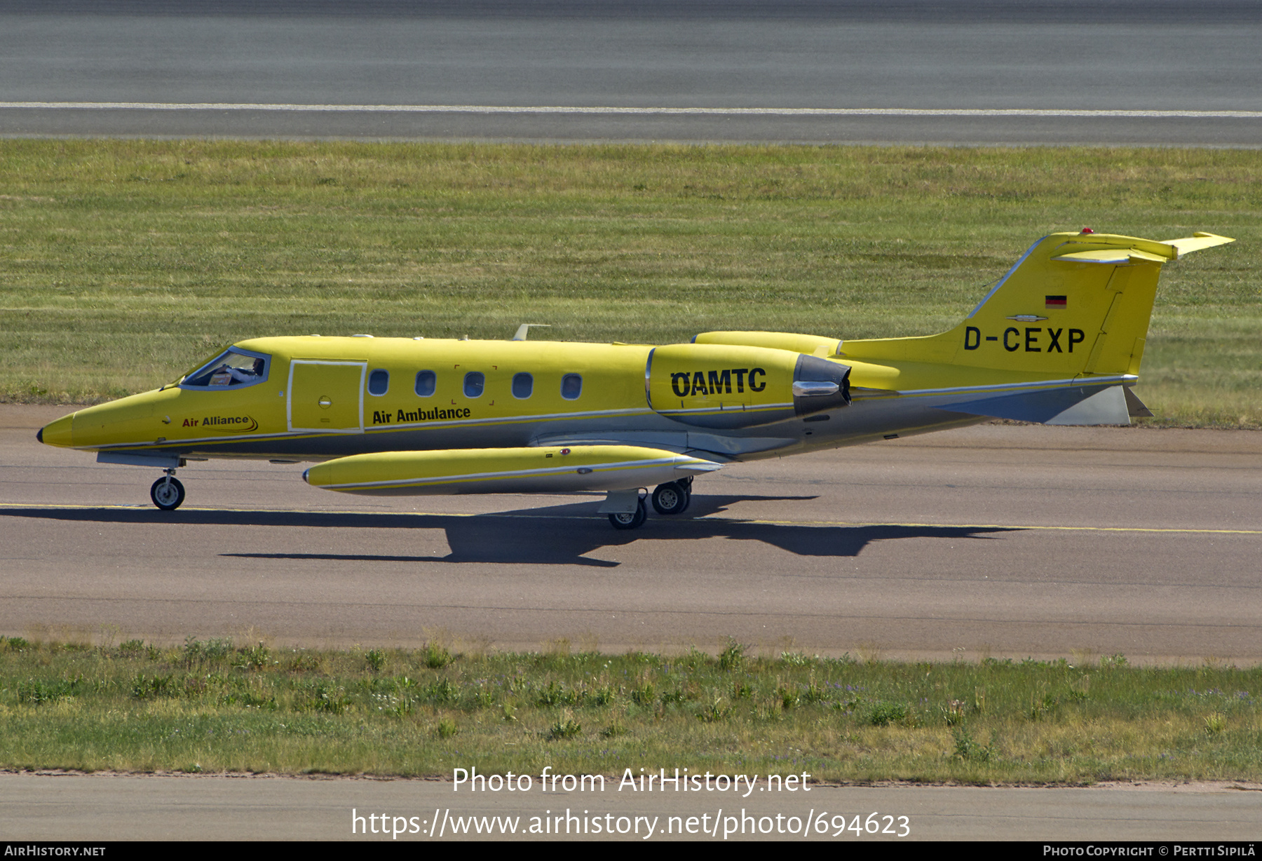 Aircraft Photo of D-CEXP | Gates Learjet 35A | Air Alliance Express | AirHistory.net #694623