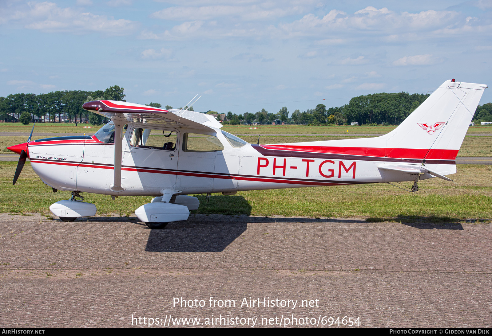 Aircraft Photo of PH-TGM | Reims F172N Skyhawk 100 | Special Air Services | AirHistory.net #694654