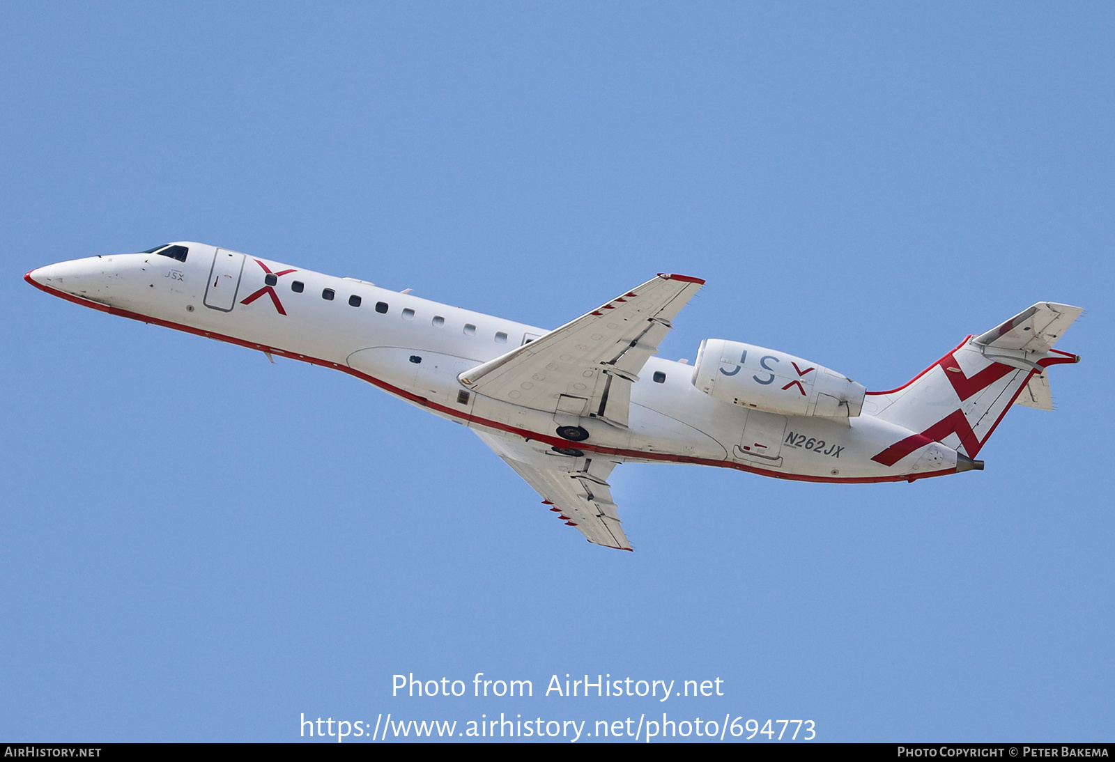 Aircraft Photo of N262JX | Embraer ERJ-135LR (EMB-135LR) | JetSuiteX - JSX | AirHistory.net #694773