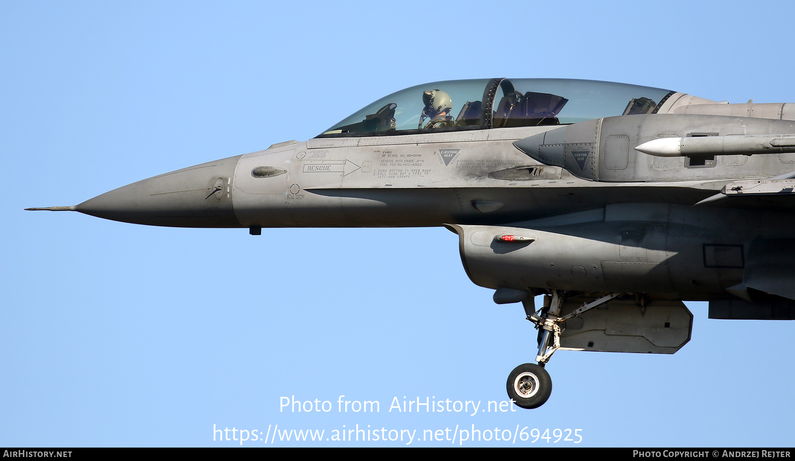 Aircraft Photo of 4086 | Lockheed Martin F-16DJ Fighting Falcon | Poland - Air Force | AirHistory.net #694925