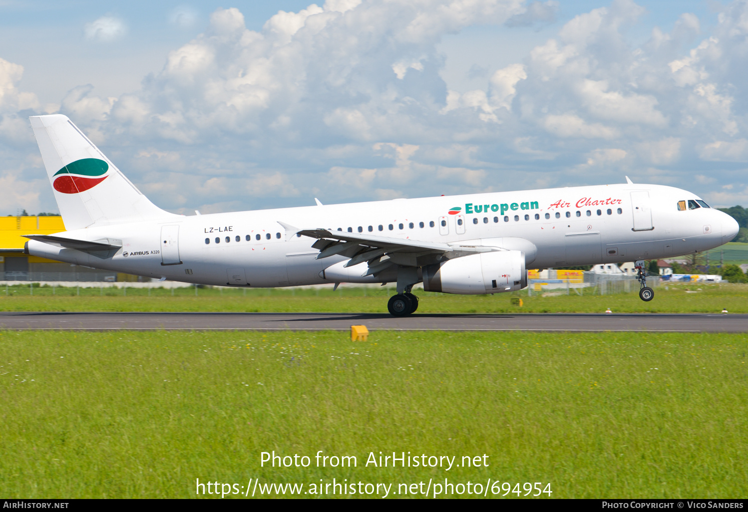 Aircraft Photo of LZ-LAE | Airbus A320-231 | European Air Charter | AirHistory.net #694954