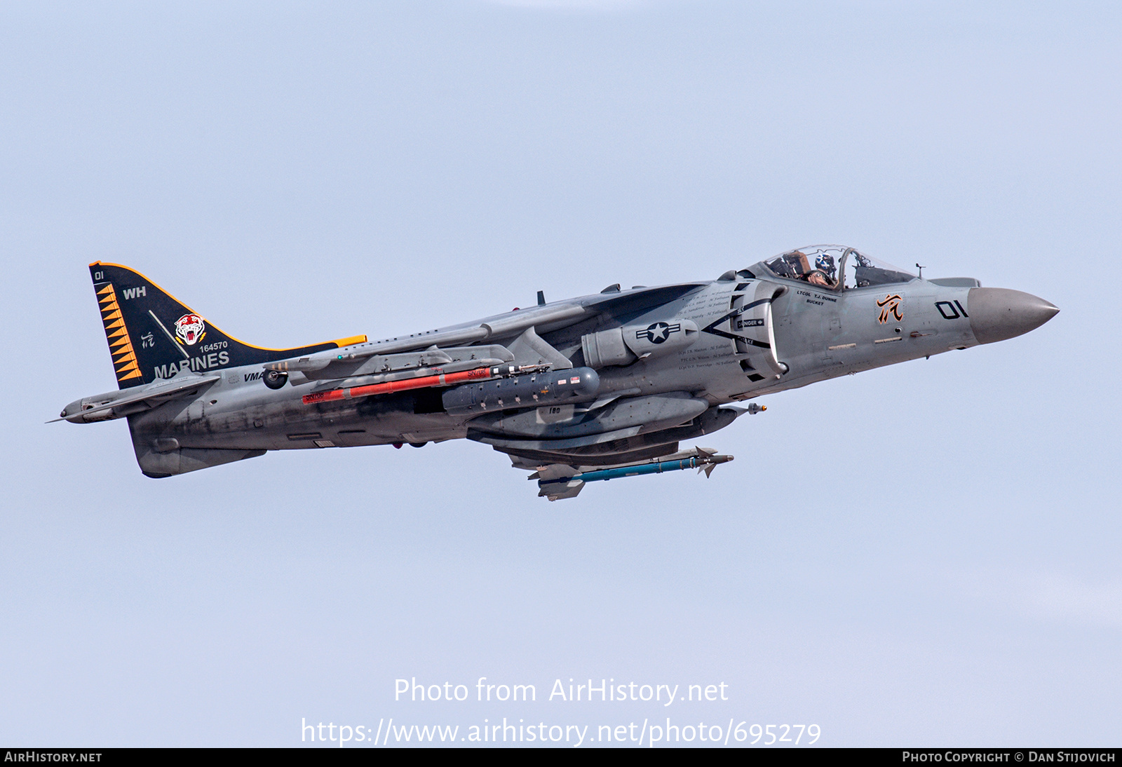 Aircraft Photo of 164570 | McDonnell Douglas AV-8B Harrier II | USA - Marines | AirHistory.net #695279