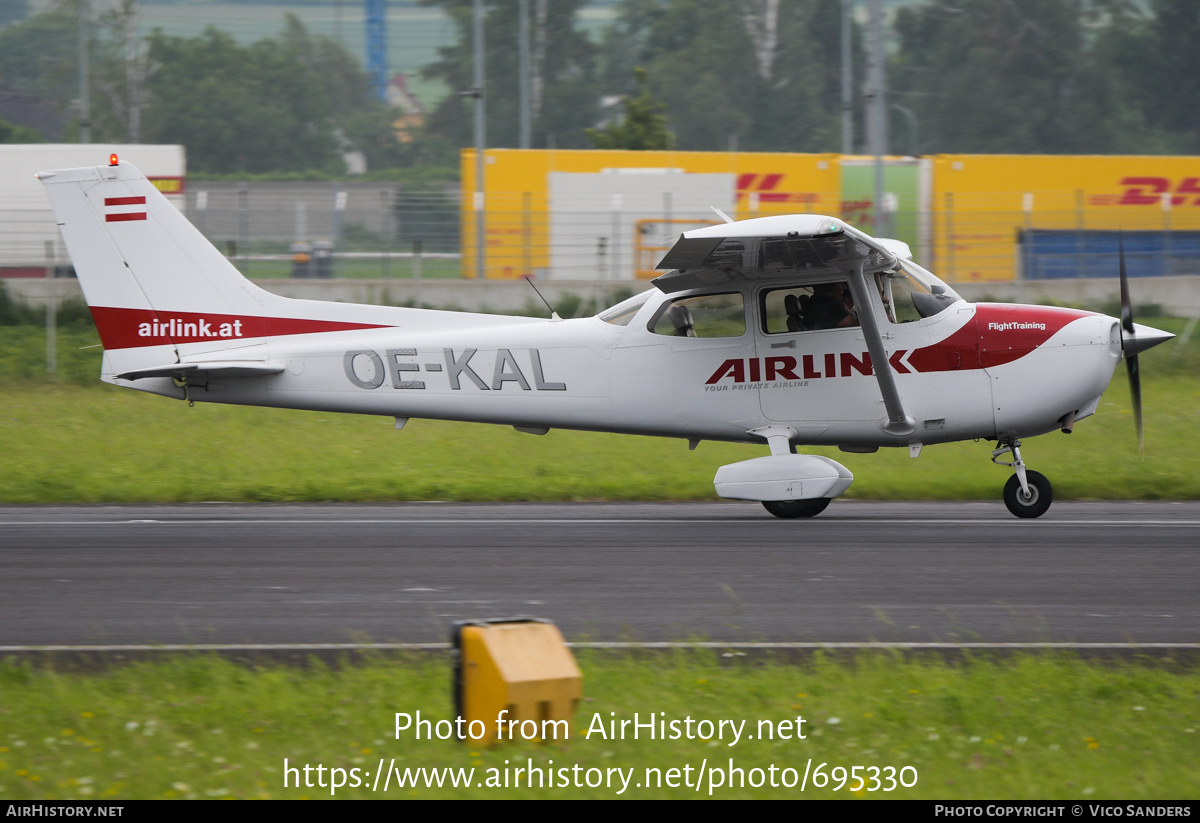 Aircraft Photo of OE-KAL | Cessna 172S Skyhawk SP | Airlink | AirHistory.net #695330