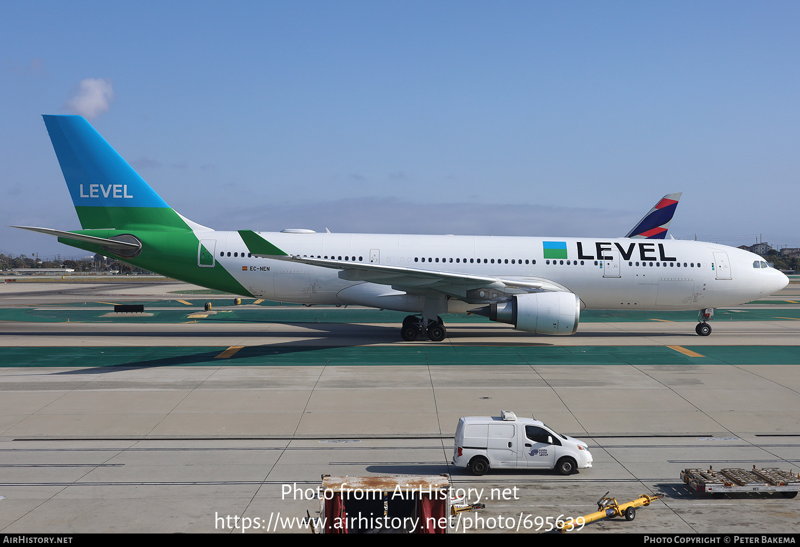 Aircraft Photo of EC-NEN | Airbus A330-202 | Level | AirHistory.net #695639