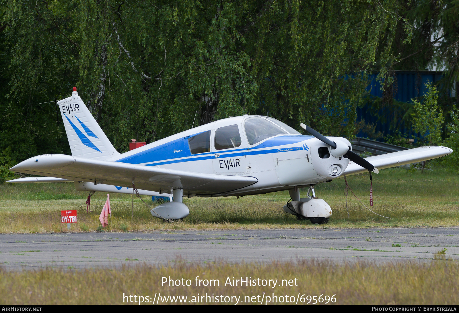 Aircraft Photo of OY-BBA | Piper PA-28-140 Cherokee | EVAir Organizacja Szkolenia Lotniczego | AirHistory.net #695696