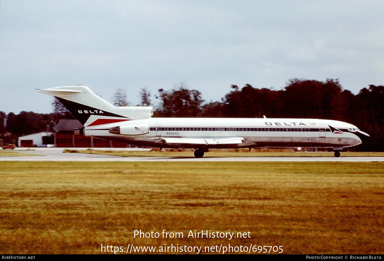 Aircraft Photo of N8892Z | Boeing 727-225/Adv | Delta Air Lines | AirHistory.net #695705