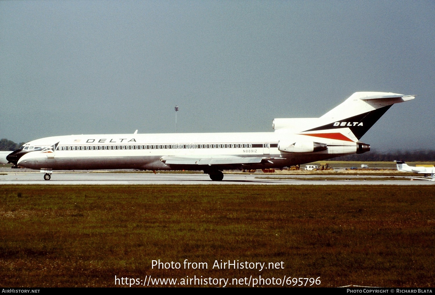 Aircraft Photo of N8891Z | Boeing 727-225/Adv | Delta Air Lines | AirHistory.net #695796