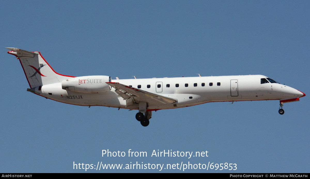 Aircraft Photo of N251JX | Embraer ERJ-135LR (EMB-135LR) | JetSuiteX - JSX | AirHistory.net #695853