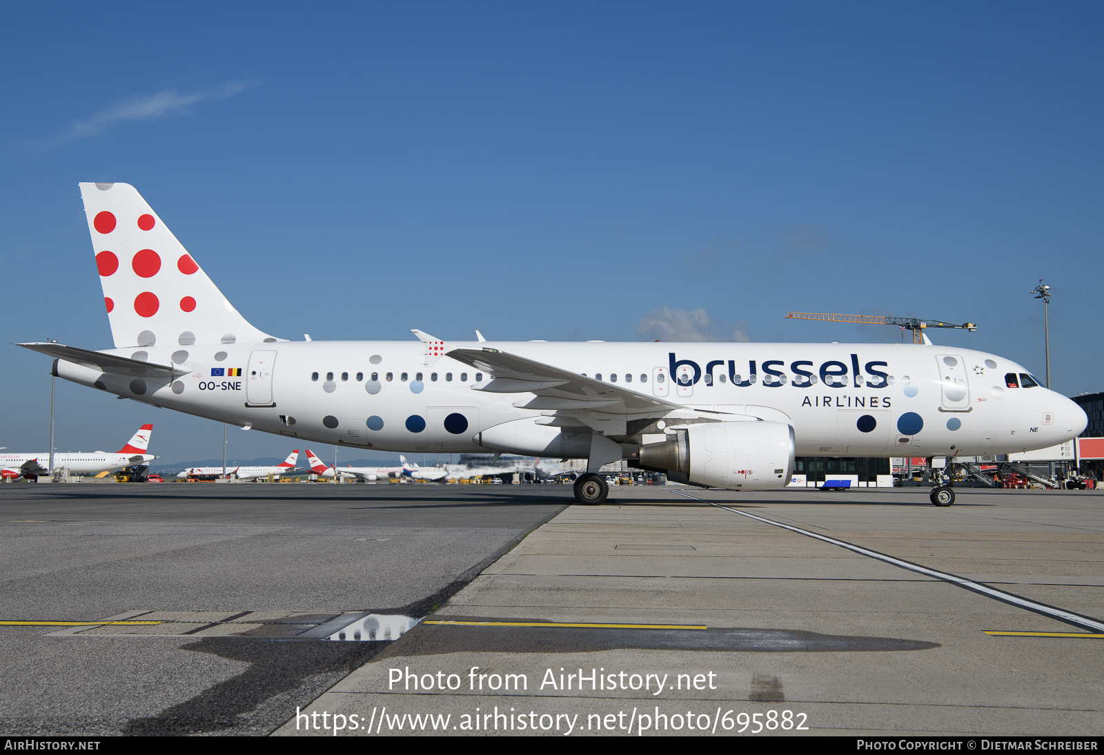 Aircraft Photo of OO-SNE | Airbus A320-214 | Brussels Airlines | AirHistory.net #695882